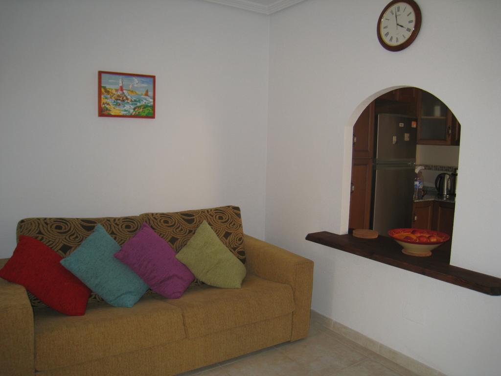 Bungalow Altos De La Bahia 托雷维耶哈 客房 照片